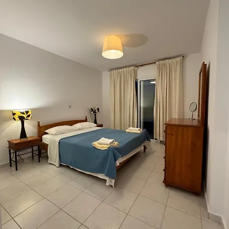 Beautiful 1-bd Ap Near The Historic Places Apartamento Paphos